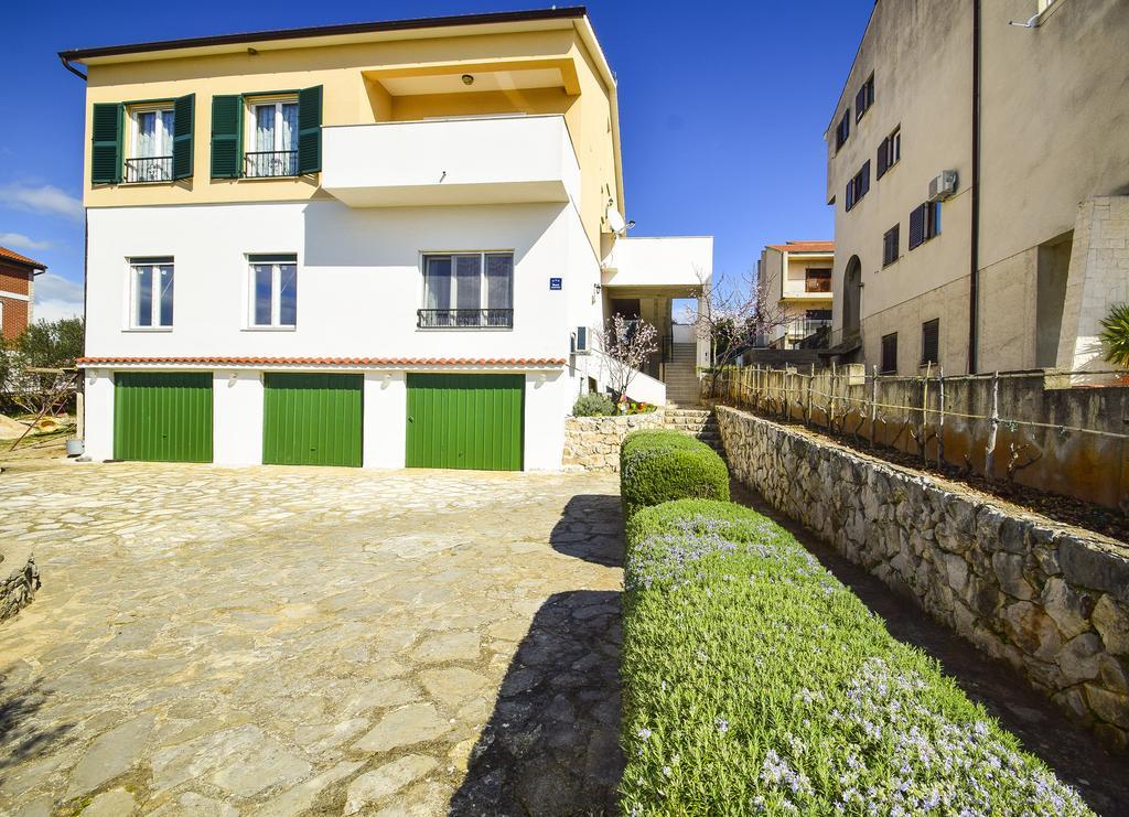 Amadrian Apartments Sibenik Luaran gambar