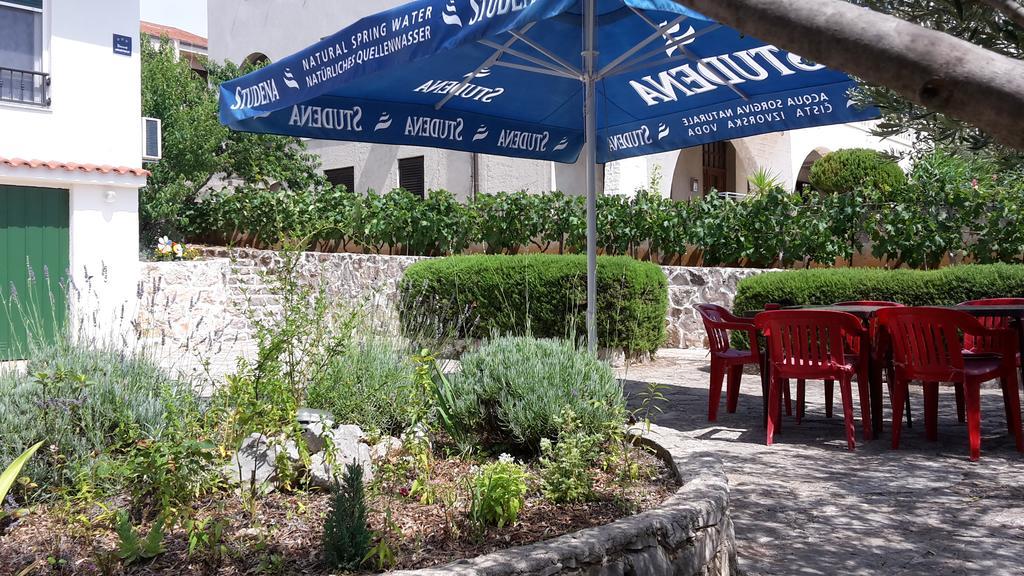 Amadrian Apartments Sibenik Luaran gambar