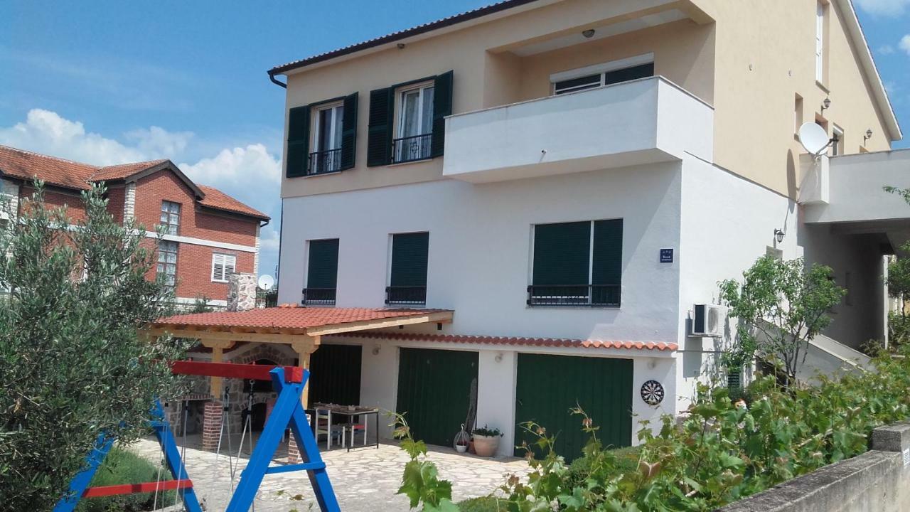 Amadrian Apartments Sibenik Luaran gambar