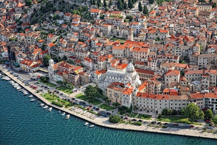 Amadrian Apartments Sibenik Luaran gambar